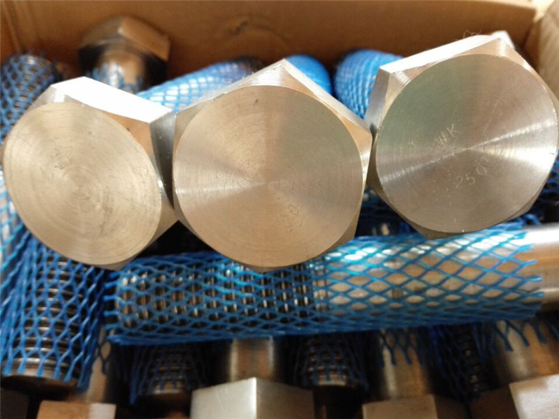 suuret syöttömekaaniset kiinnikkeet korkeavahva raskas kuusiokoloruuvi ja mutteri