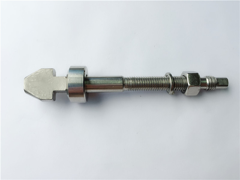 titaanilautasjarrupultit kupilla ja kartiolevyillä